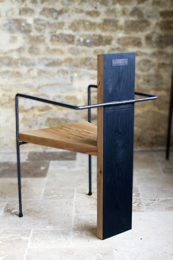 Chaise Bohlin - frêne et acier, par l'Atelier Villard.
