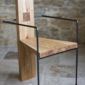 Chaise Bohlin - frêne et acier, par l'Atelier Villard.