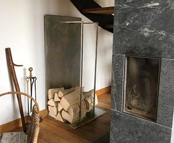 L'Atelier Villard, créateur de mobilier contemporain français : les réalisations sur mesures.