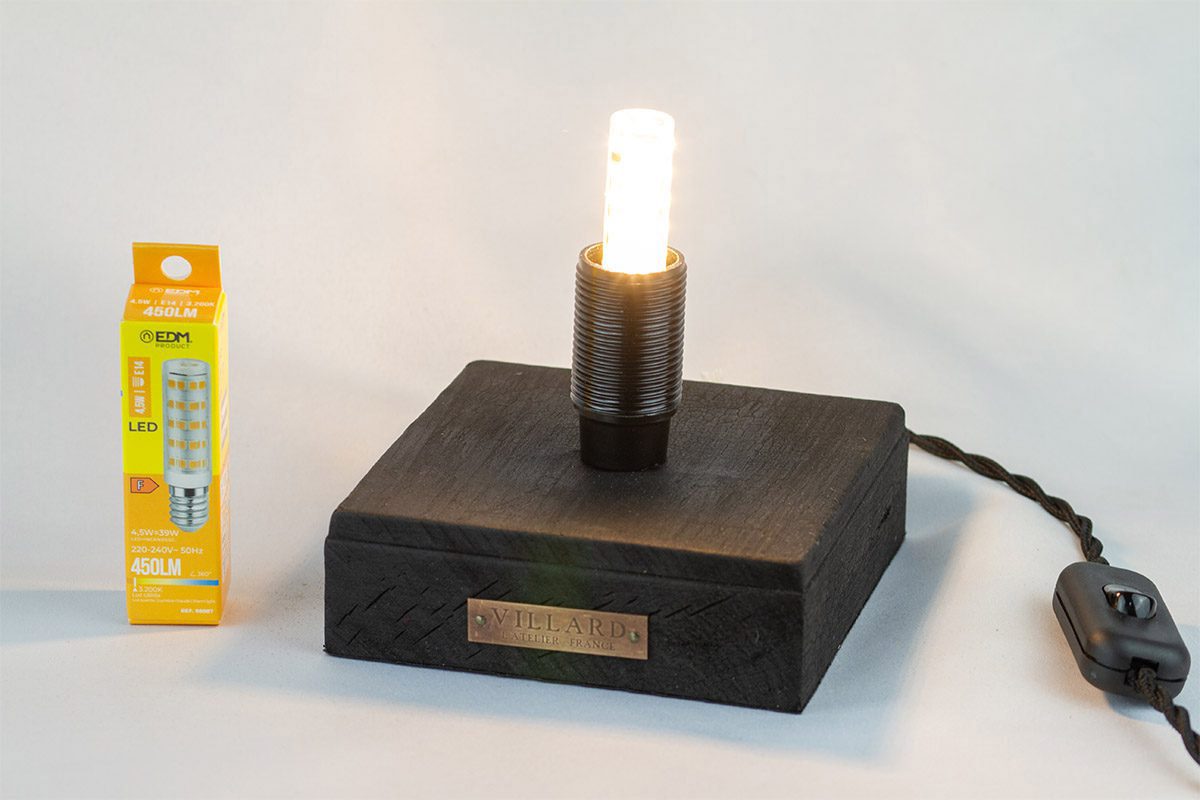 Le cube Villard, douille E14 et ampoule LED 4w
