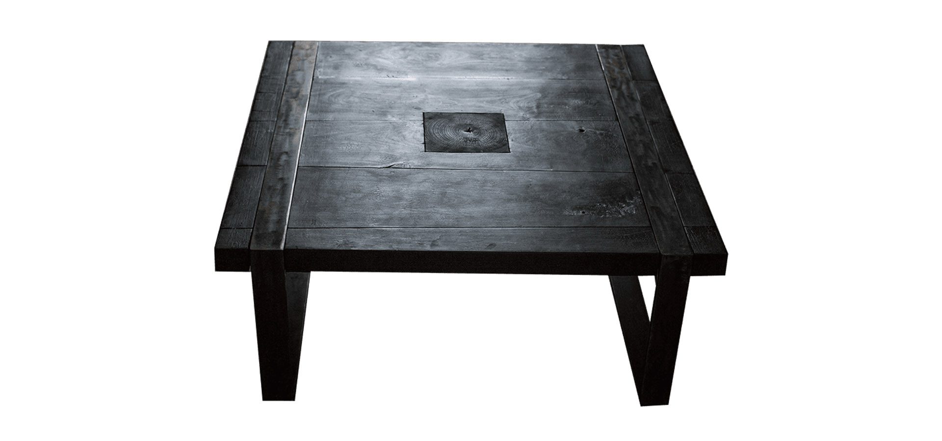 Table basse Yuugen 幽玄en bois brûlé et acier, par l'Atelier Villard, ébéniste artisan d'art.