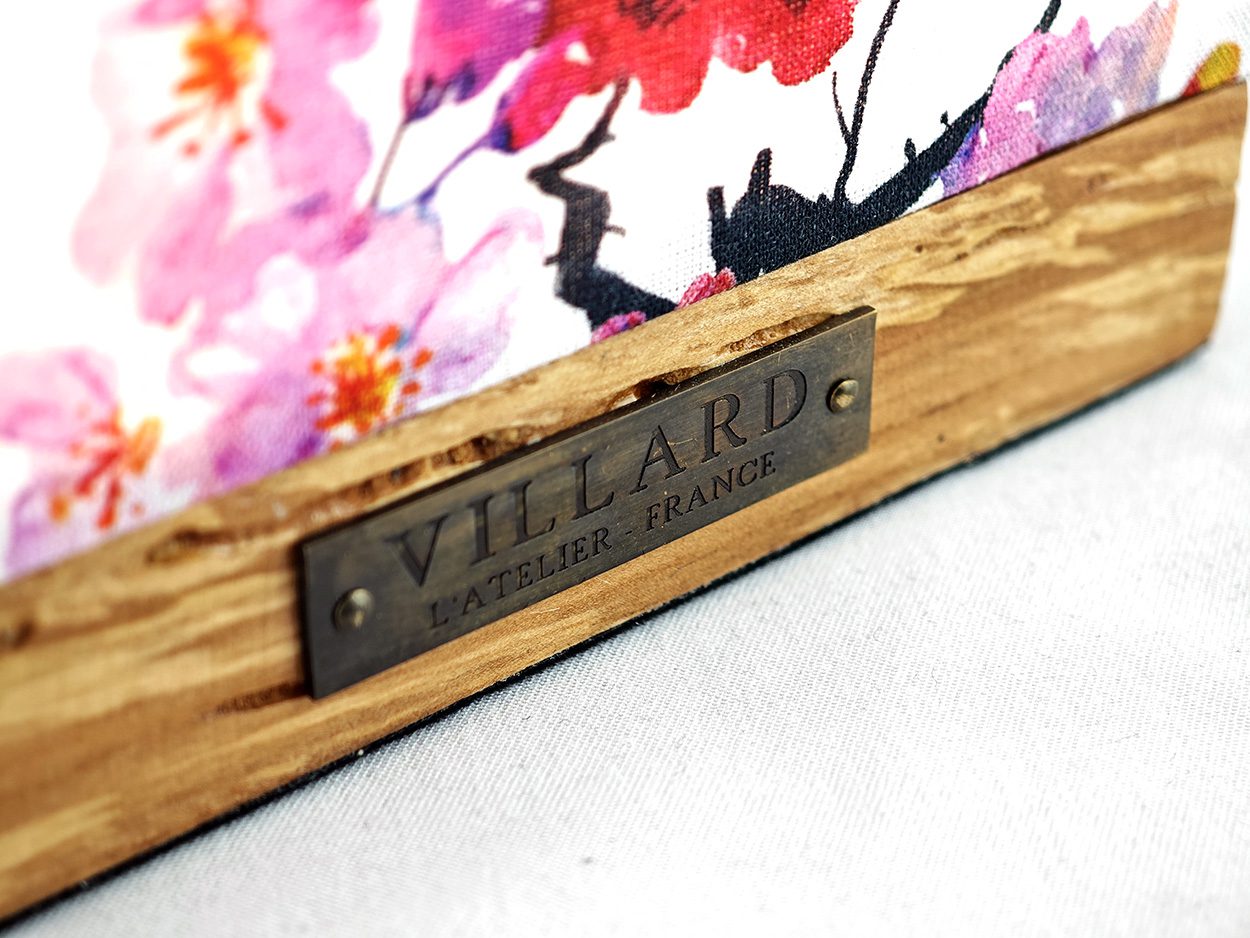 Le cube Villard Après la Pluie, lanterne électrique par l'Atelier Villard